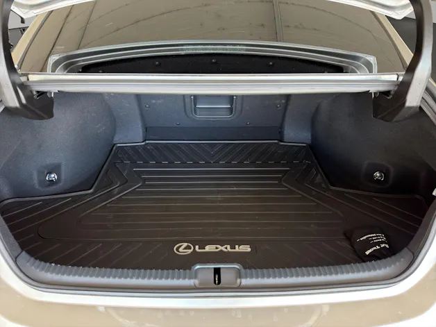 Lexus ES 300h Excellence