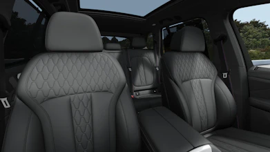 https://vehicle.imgix.net/4262421/785ed77a-c93f-4587-8d5e-e7e7ba0910ad.jpg