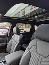 https://vehicle.imgix.net/4262430/86787b94-9319-4b79-9c09-65dc0b4d4082.jpg