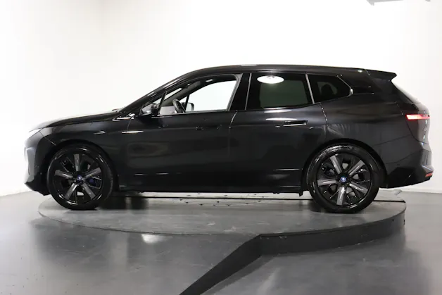 BMW iX xDrive50