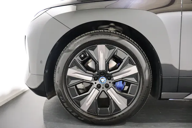 BMW iX xDrive50