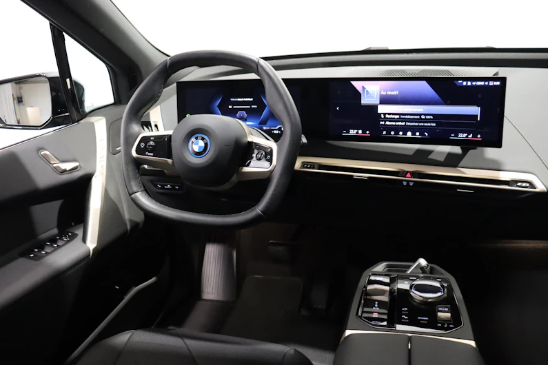 immagine del veicolo BMW iX