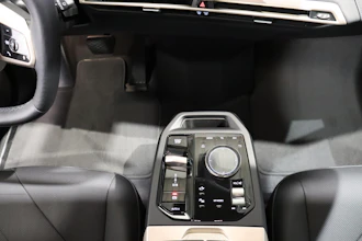 https://vehicle.imgix.net/4262432/6fd6519c-7b09-4435-a79c-c4d819f80d4a.JPG