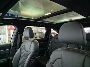 https://vehicle.imgix.net/4262441/b32dd6c8-2c5e-4336-9eb2-e9e160a92bdd.jpg