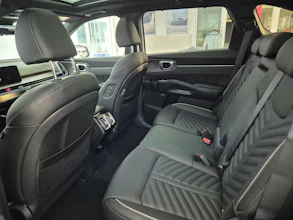 https://vehicle.imgix.net/4262441/d477c820-dfc1-404d-b419-3110543199ca.jpg