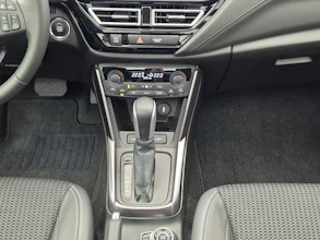 https://vehicle.imgix.net/4262476/9d56f427-40a2-4d50-a5c0-01db96949e61.jpg