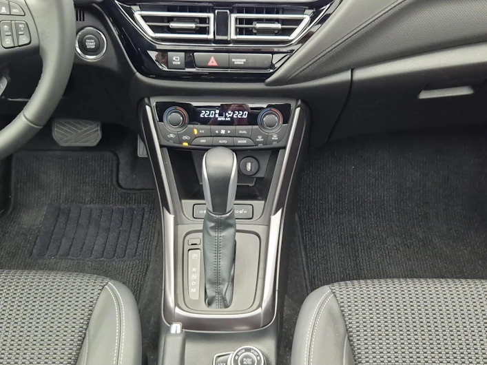 Fahrzeugbild SUZUKI S-CROSS