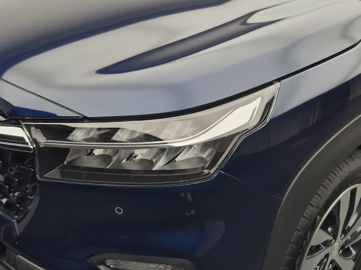 Fahrzeugbild SUZUKI S-CROSS