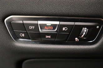https://vehicle.imgix.net/4262501/efe44600-0589-44d4-9bce-2ec26ed9f574.JPG