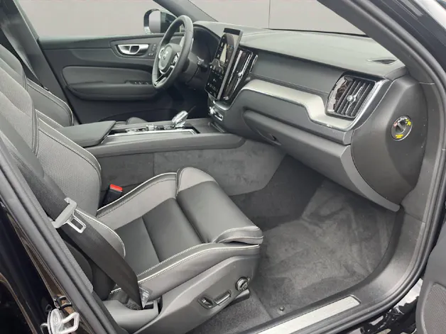 Volvo XC60 2.0 T6 TE Black Edition eAWD .