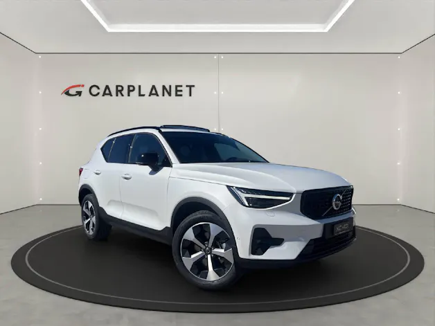 Volvo XC40 2.0 B4 MH Ultra Dark .