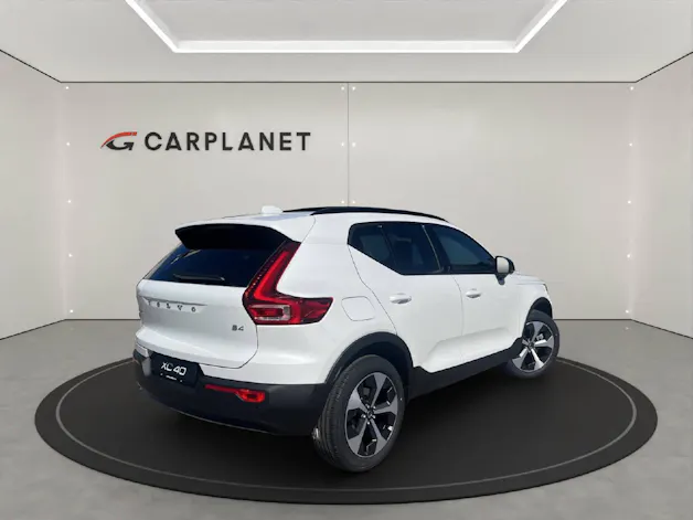 Volvo XC40 2.0 B4 MH Ultra Dark .