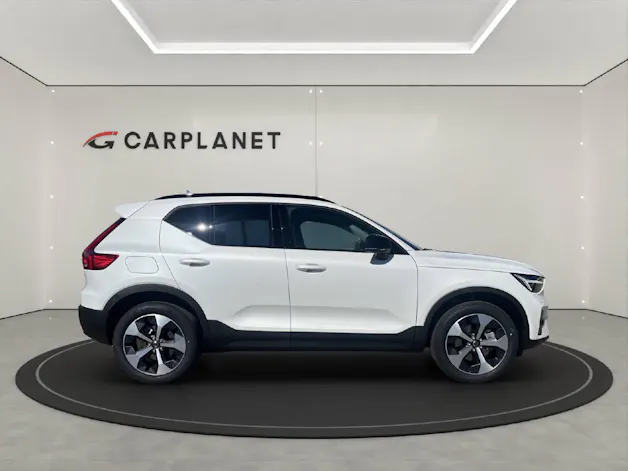 Volvo XC40 2.0 B4 MH Ultra Dark .