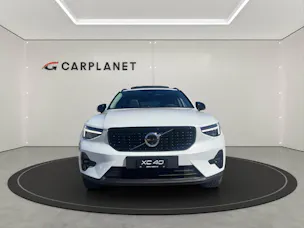 Volvo XC40 2.0 B4 MH Ultra Dark .