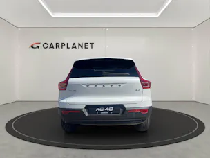 Volvo XC40 2.0 B4 MH Ultra Dark .