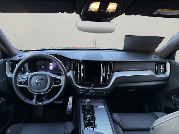 Volvo XC60 2.0 B5 MH R-Design AWD