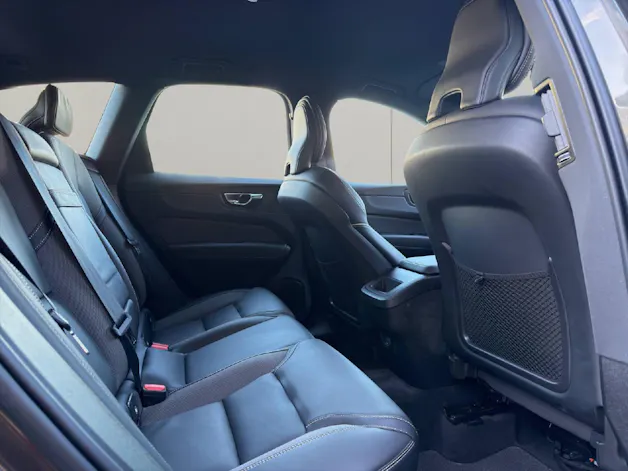 Volvo XC60 2.0 B5 MH R-Design AWD