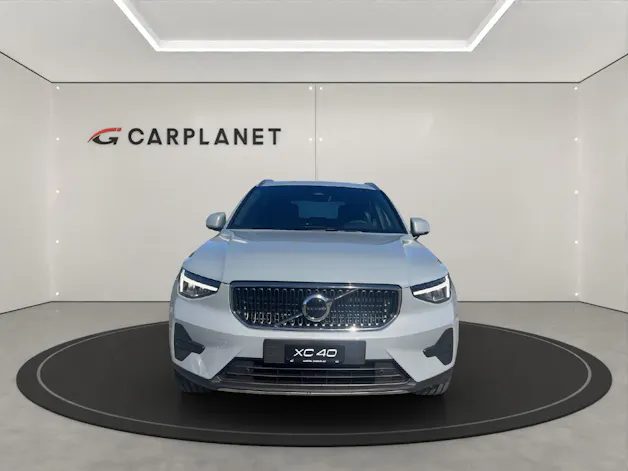 Volvo XC40 2.0 B3 MH Core .