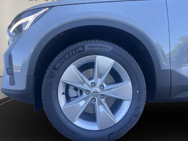 Volvo XC40 2.0 B3 MH Core .