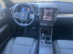 Volvo XC40 2.0 B3 MH Core .