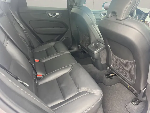Volvo XC60 2.0 B5 MH Plus Dark AWD