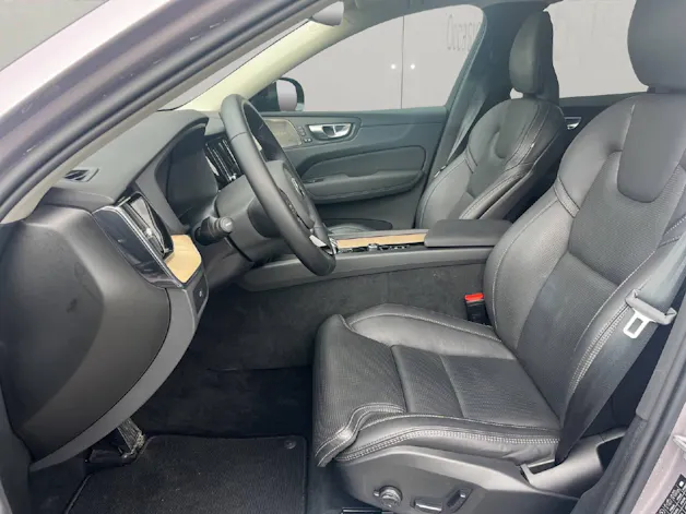 Volvo XC60 2.0 B5 MH Plus Dark AWD