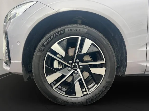 Volvo XC60 2.0 B5 MH Plus Dark AWD