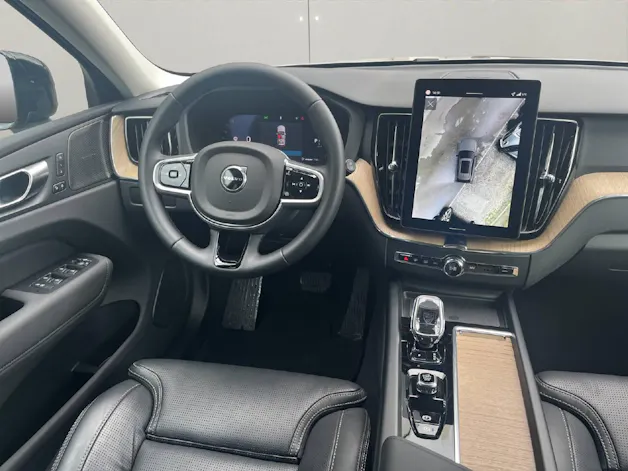 Volvo XC60 2.0 B5 MH Plus Dark AWD