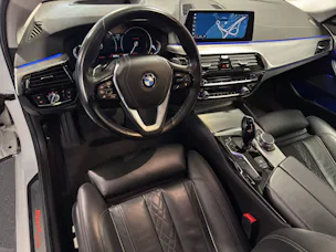 BMW 520d xDrive Touring Sport Line