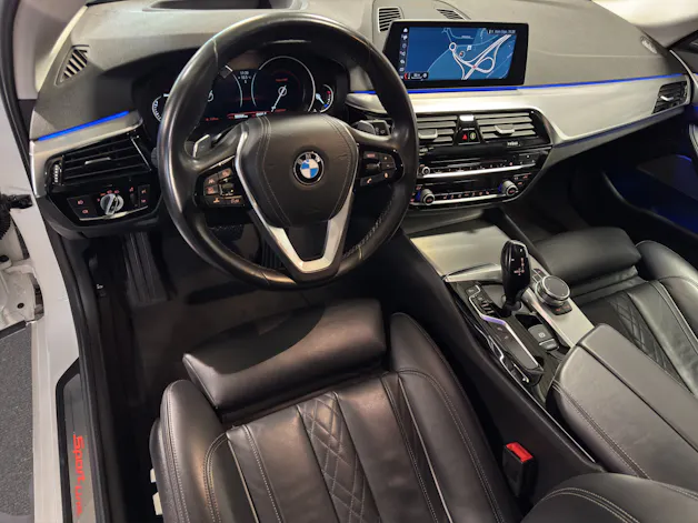 BMW 520d xDrive Touring Sport Line