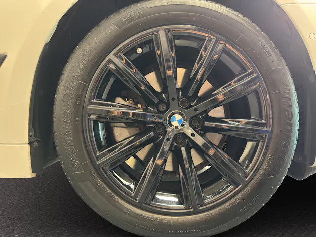 BMW 520d xDrive Touring Sport Line