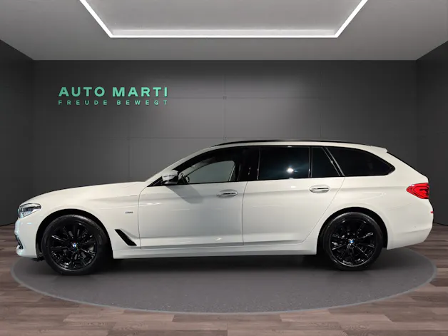 BMW 520d xDrive Touring Sport Line