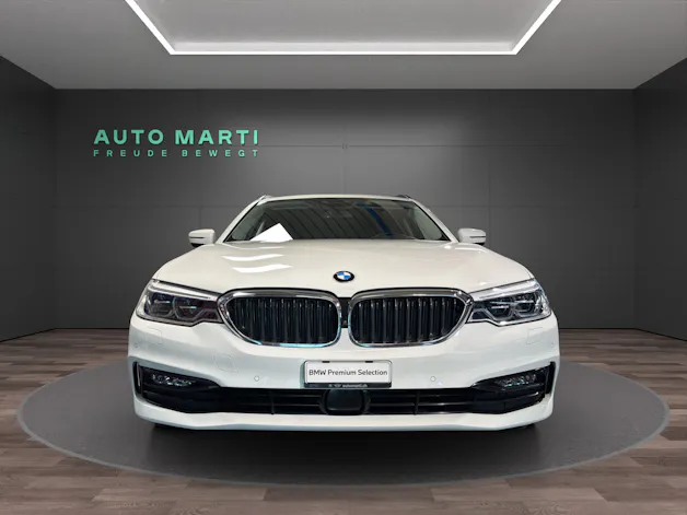 BMW 520d xDrive Touring Sport Line