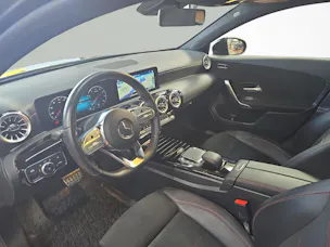 Mercedes-Benz A 250 4MATIC AMG Line