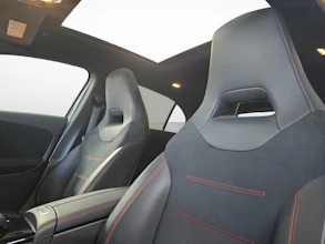 https://vehicle.imgix.net/4262568/7feb5e94-80f9-477f-9aef-545fcc6ab48a.jpg