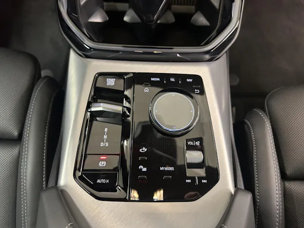 BMW X3 M50i