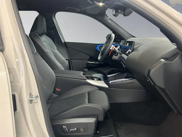 BMW X3 M50i