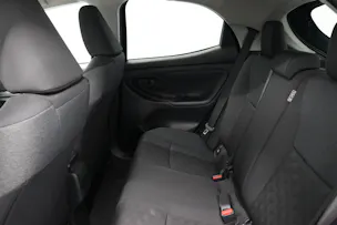 Toyota Yaris 1.5 VVT-i HSD Trend