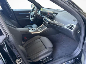 https://vehicle.imgix.net/4262686/eb8359bc-6dd2-4f64-9b59-b868246dbc17.jpg