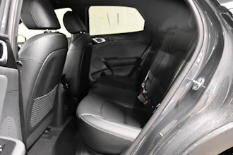 https://vehicle.imgix.net/4262692/2d1a35f0-4ae3-440e-8fd2-1ba145283d24.jpg
