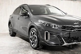 https://vehicle.imgix.net/4262692/e54f0423-a814-4254-bda4-b3f542dc5684.jpg
