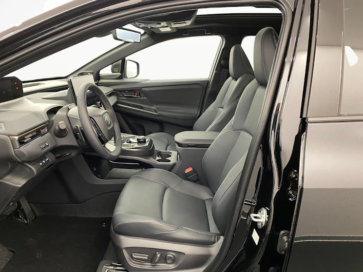 Fahrzeugbild TOYOTA BZ4X