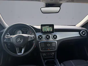 Mercedes-Benz GLA 200 Urban