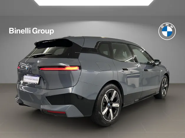 BMW iX xDrive50