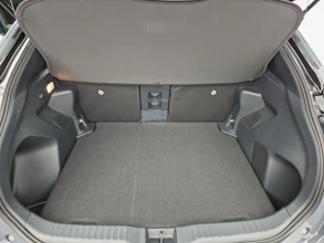 https://vehicle.imgix.net/4262957/285a8e14-34eb-451a-b2bf-62df45ec9383.jpg