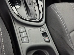 https://vehicle.imgix.net/4262965/535dde7b-ce4e-4f63-b88a-3d72b0c3a4e5.jpg