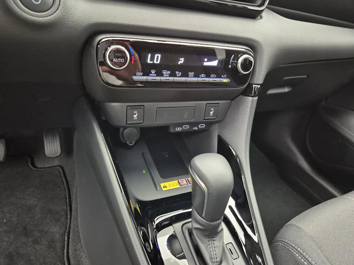 Fahrzeugbild TOYOTA YARIS