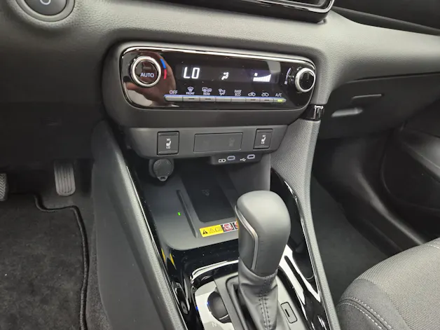 Toyota Yaris 1.5 VVT-i HSD Trend - ab 2.99% Leasing