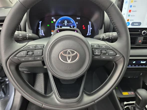 Fahrzeugbild TOYOTA Yaris 1.5 VVT-i HSD Trend - ab 2.99% Leasing