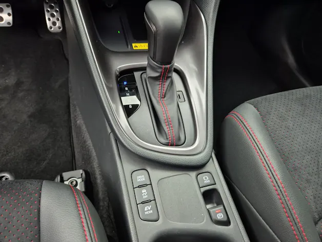Toyota Yaris 1.5 VVT-i HSD GR Sport - ab 2.99% Leasing